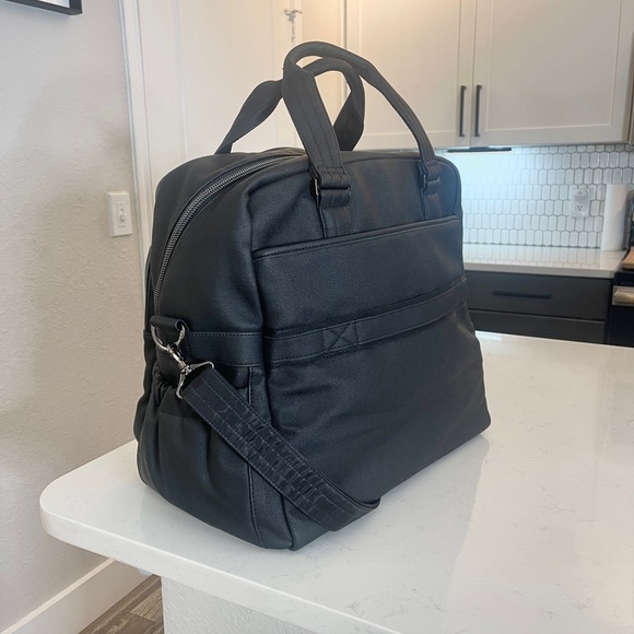 Lug Boxer Matte Luxe VL (Vegan Leather) in Black - Picture 4 of 13